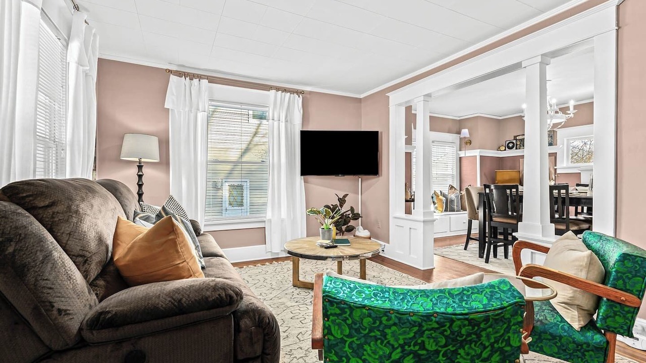 Photo of Bedroom in Royal Oak