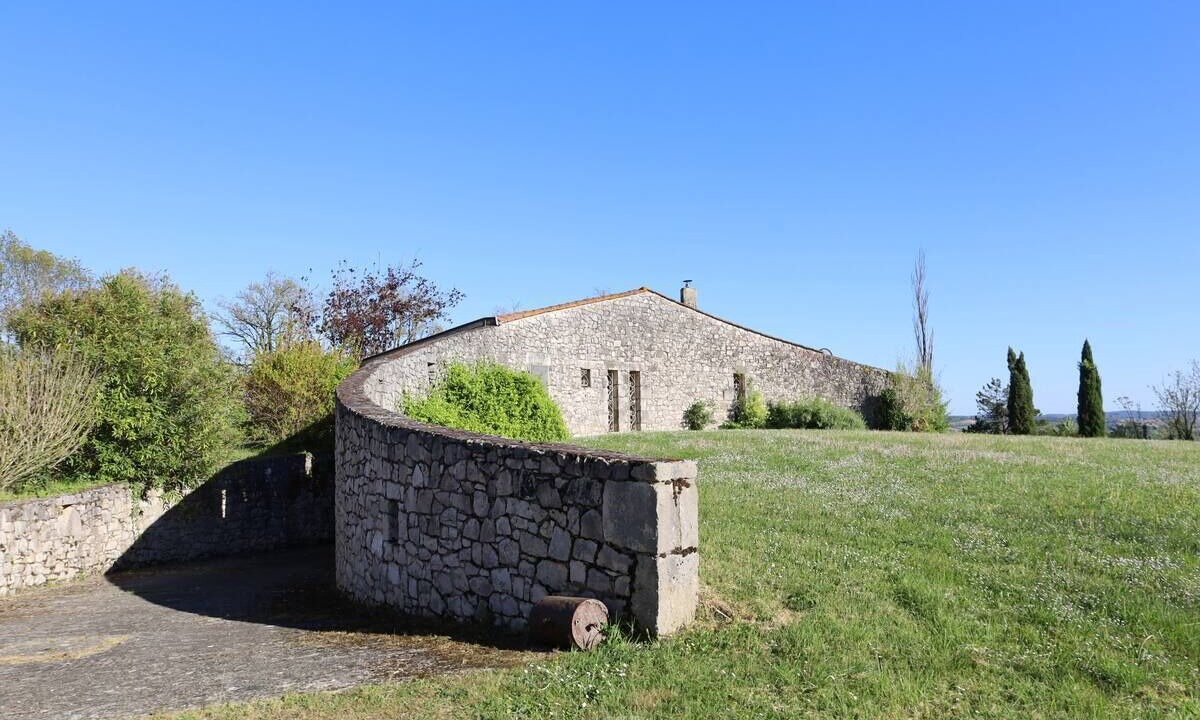 Photo of Outdoor in Tombeboeuf