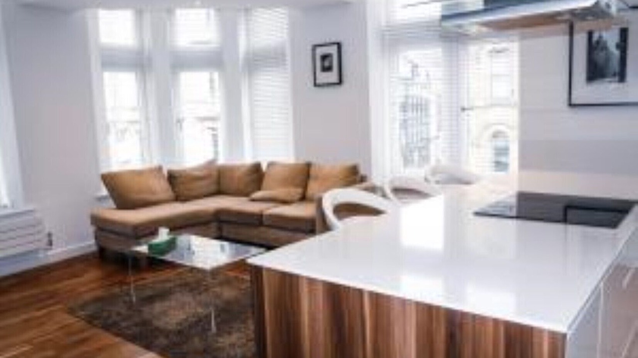 Photo of Others in Market Street