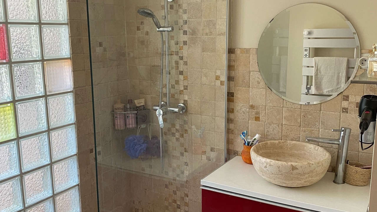 Photo of Bathroom in Merindol