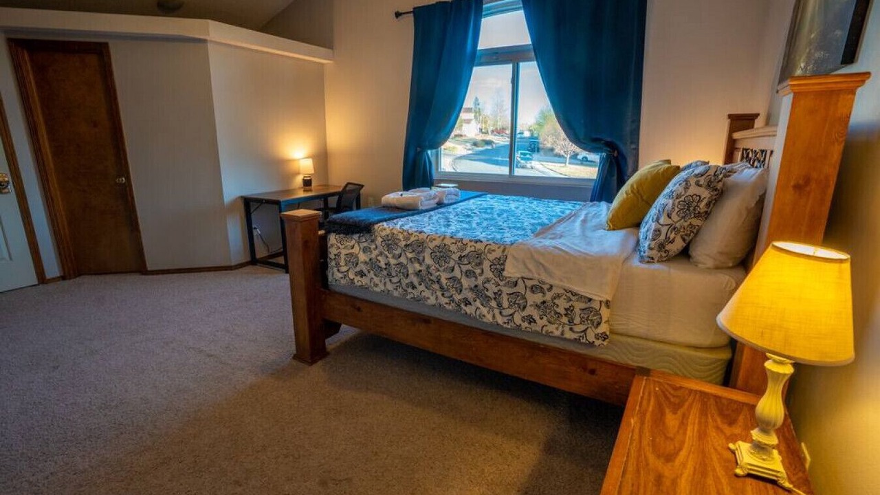 Photo of Bedroom in Northeast Colorado Springs
