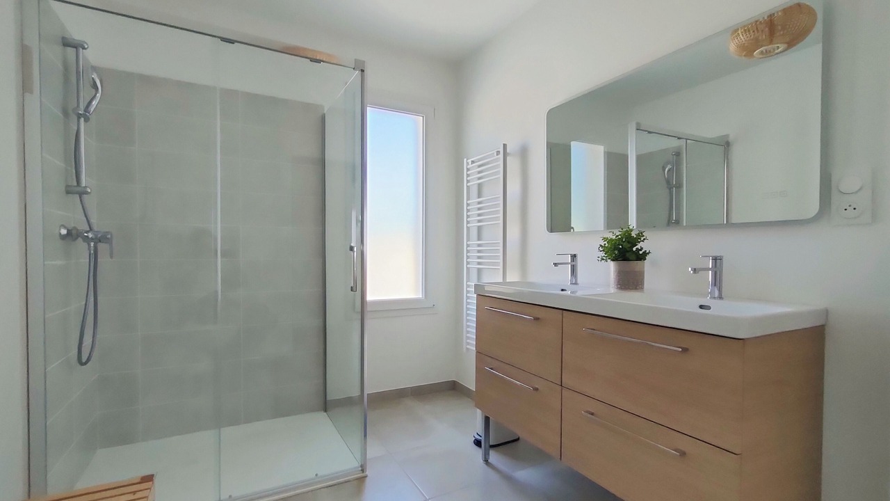 Photo of Bathroom in Joyeuse