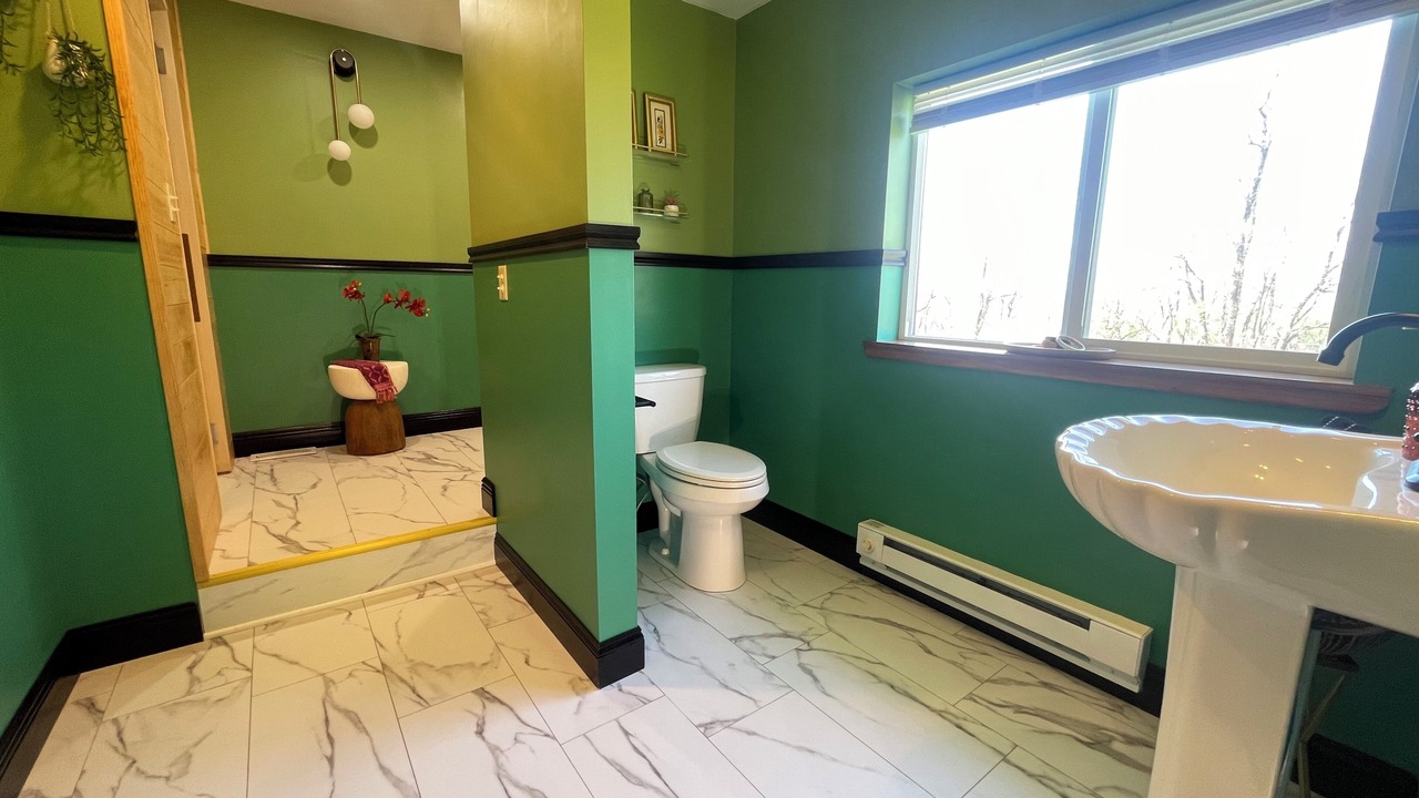 Photo of Bathroom in Town of Veteran