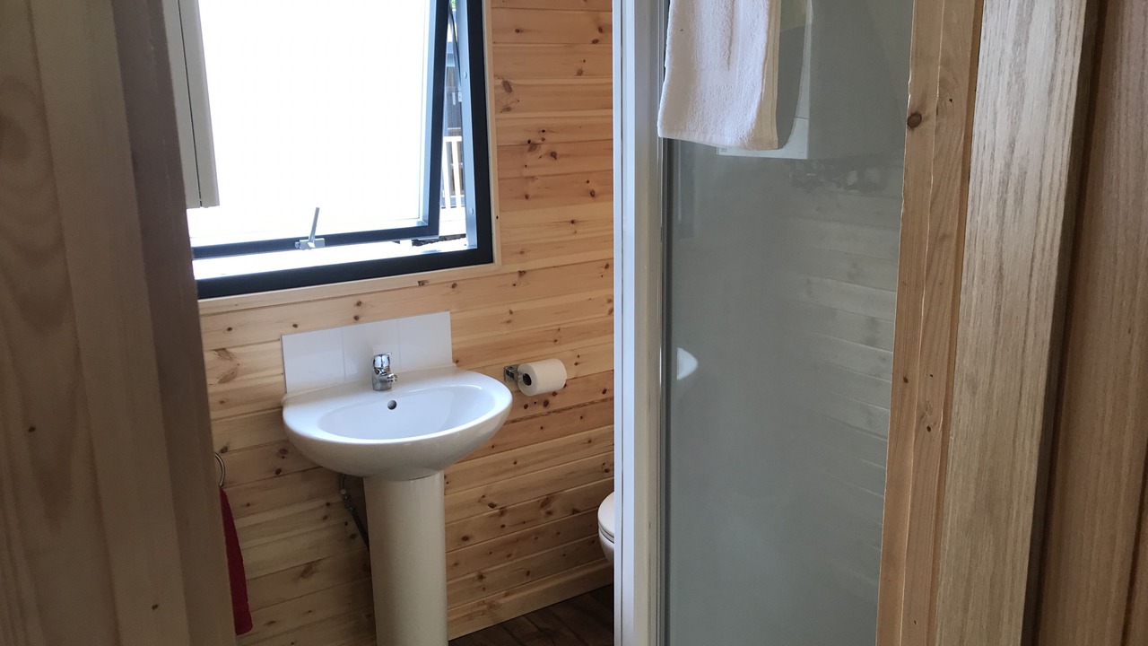 Photo of Bathroom in Abercwmboi