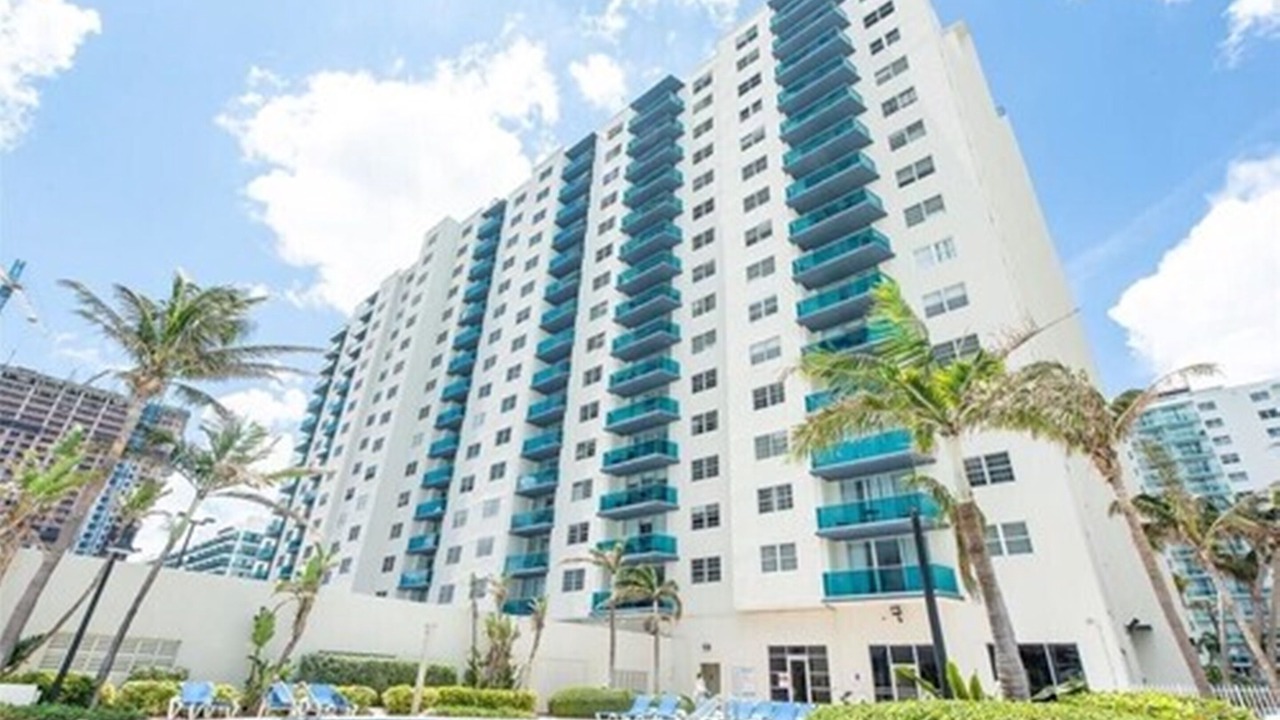 Photo of Outdoor in Hollywood South Central Beach