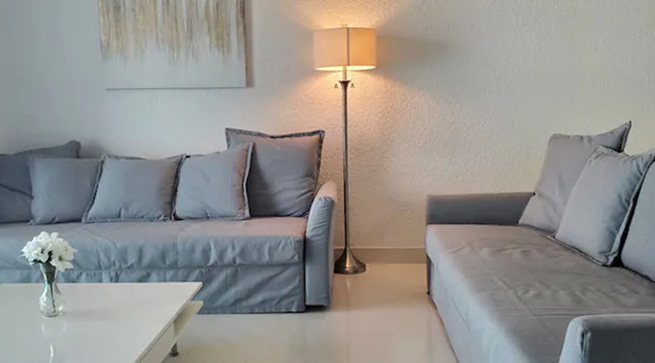 Photo of Livingroom in Hollywood South Central Beach