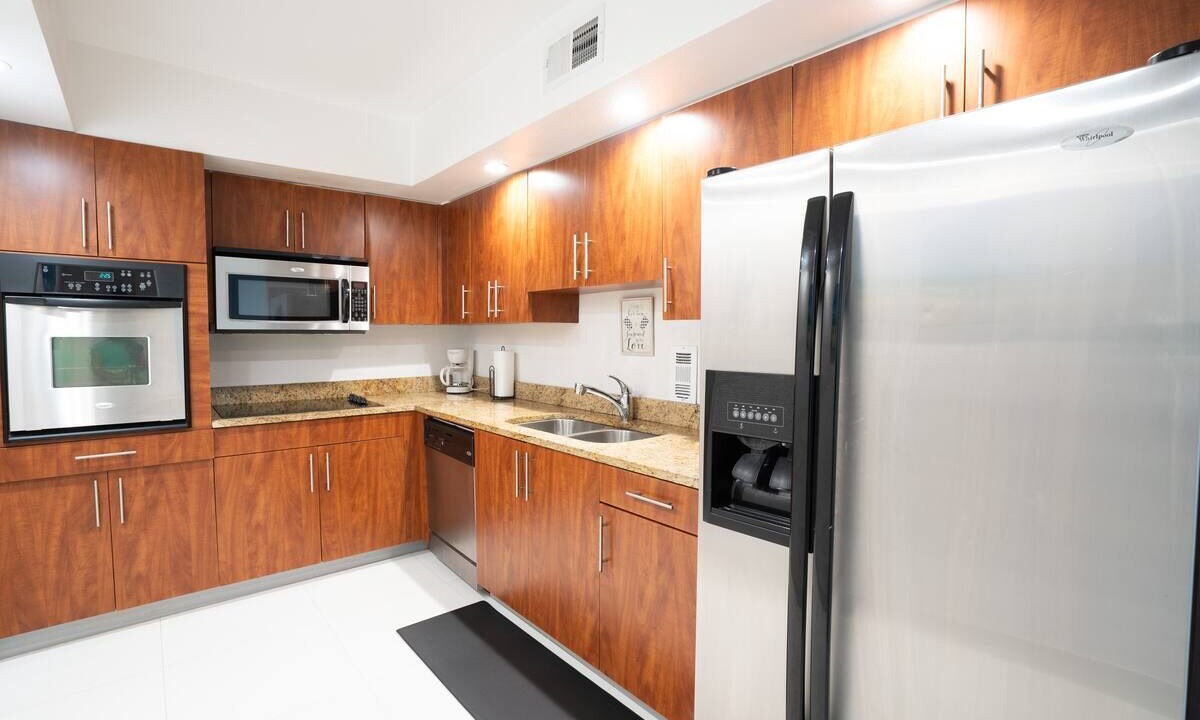 Photo of Kitchen in Hollywood South Central Beach