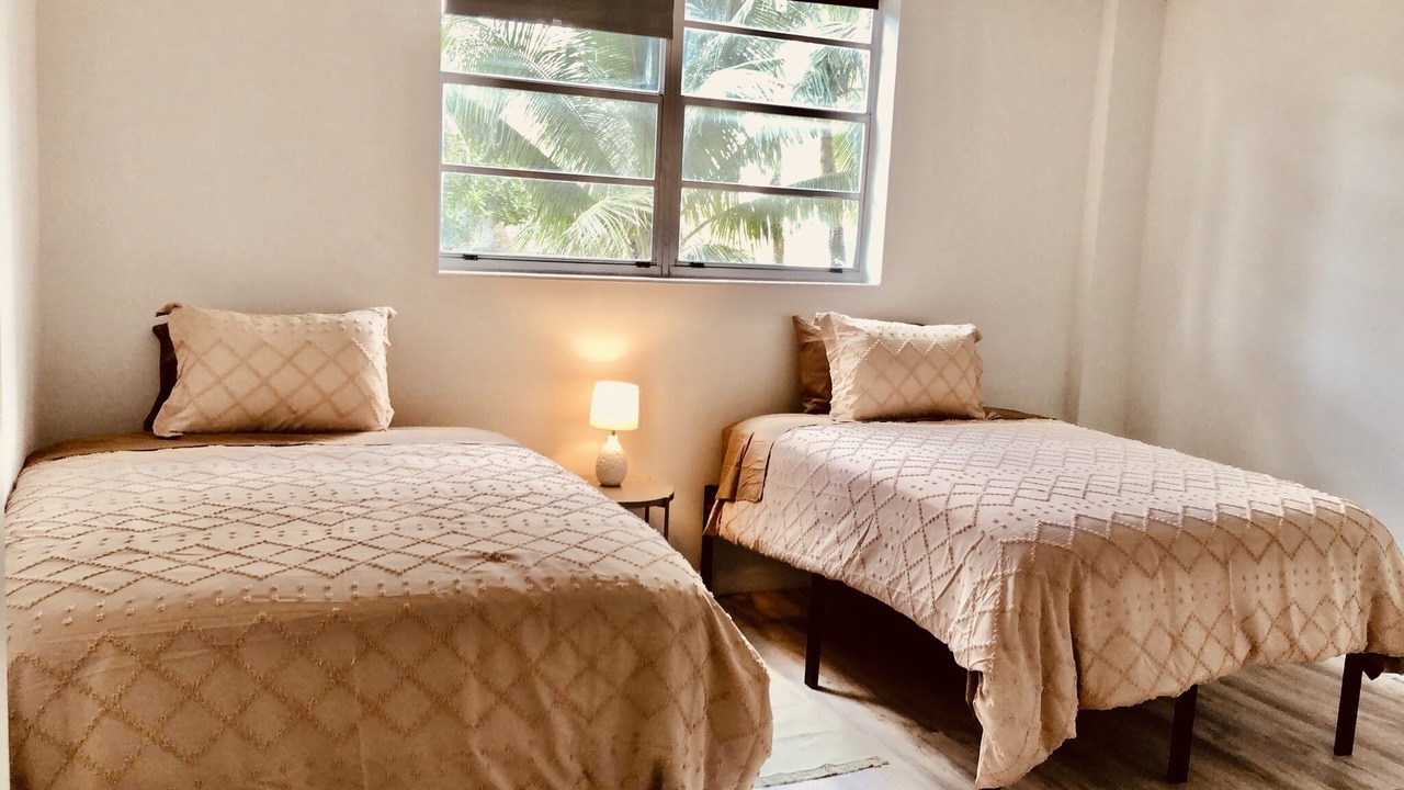 Photo of Bedroom in Hollywood South Central Beach