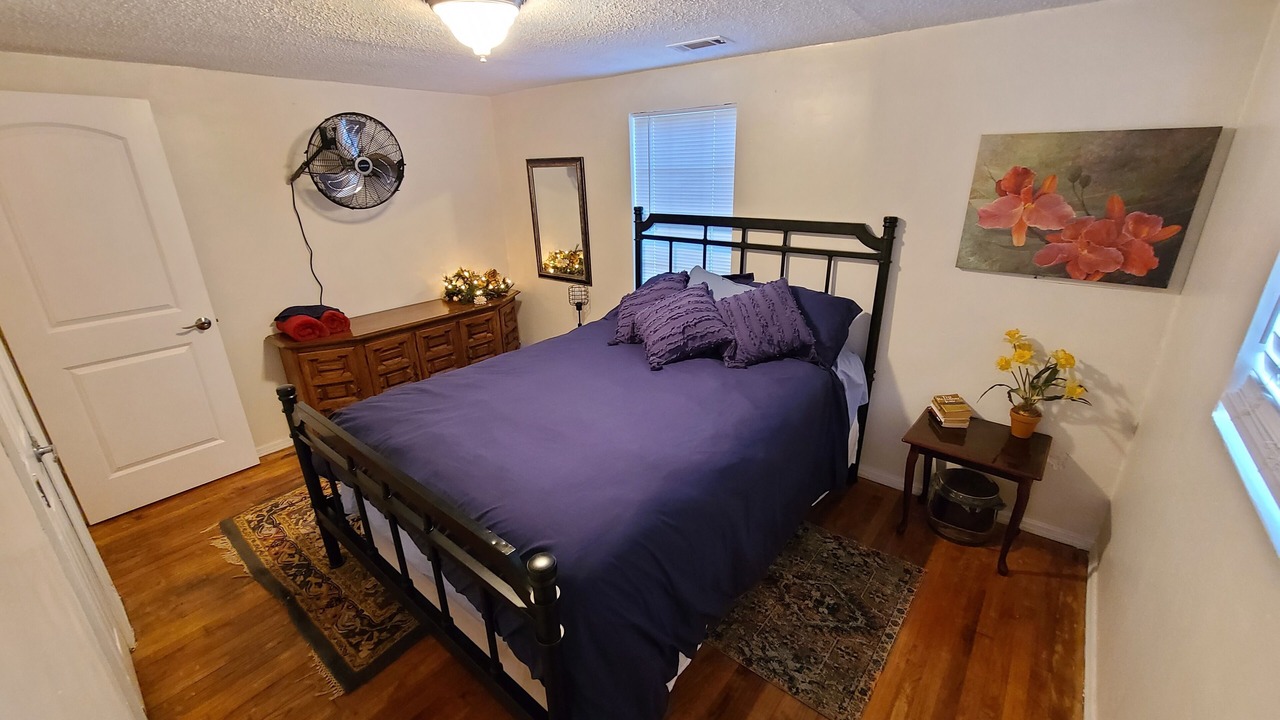 Photo of Bedroom in Pine Mountain