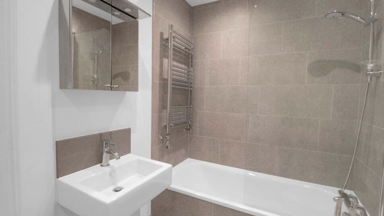 Photo of Bathroom in Brent