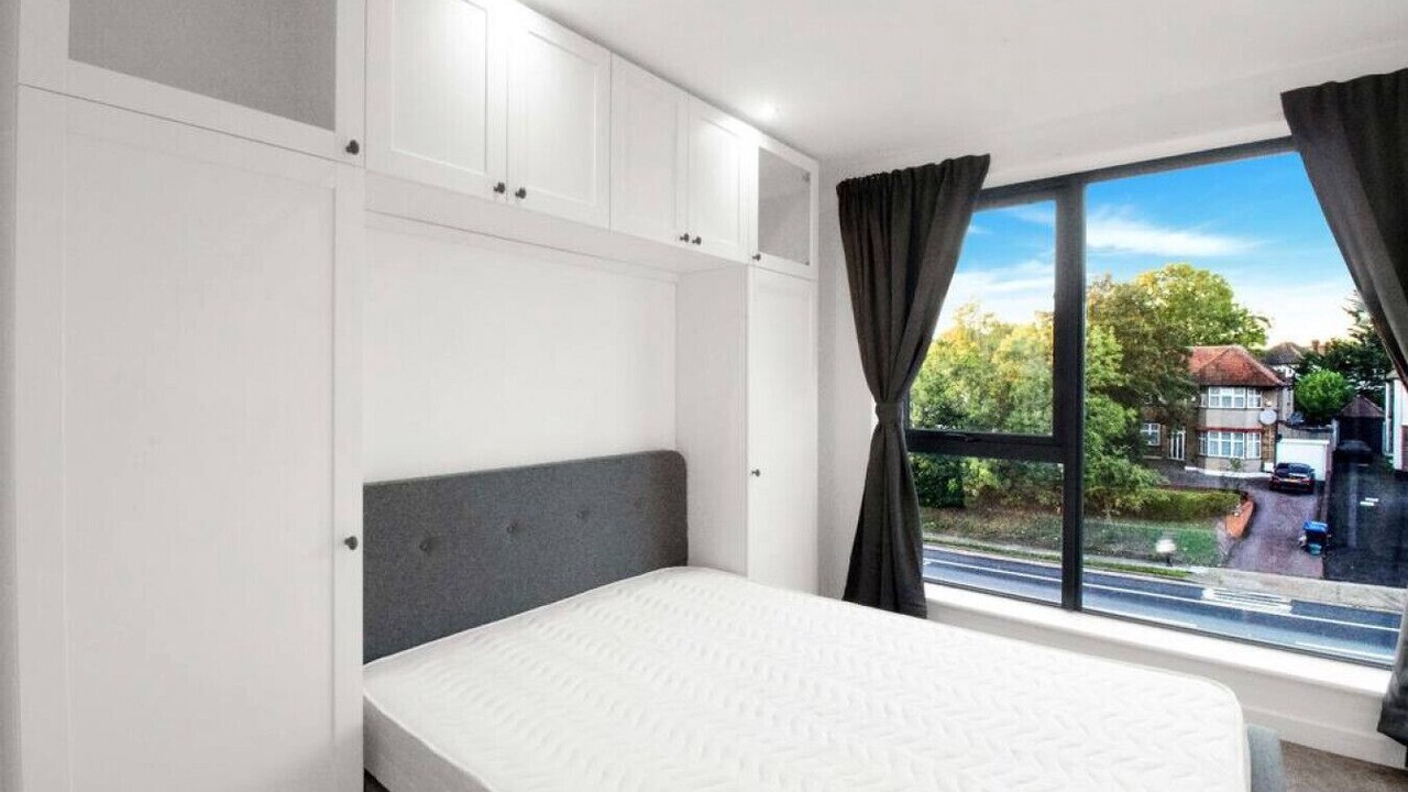 Photo of Bedroom in Brent