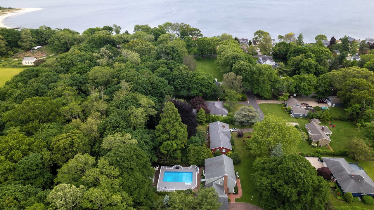 Photo of Others in Jamesport