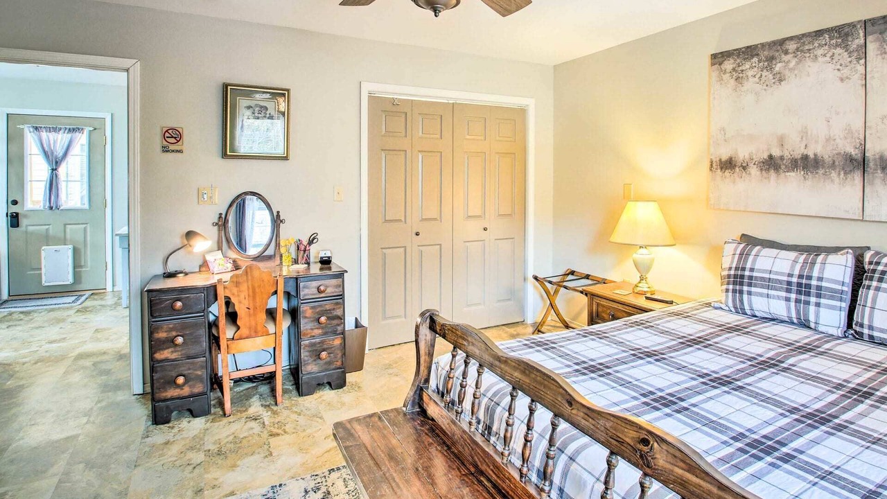 Photo of Bedroom in Booneville