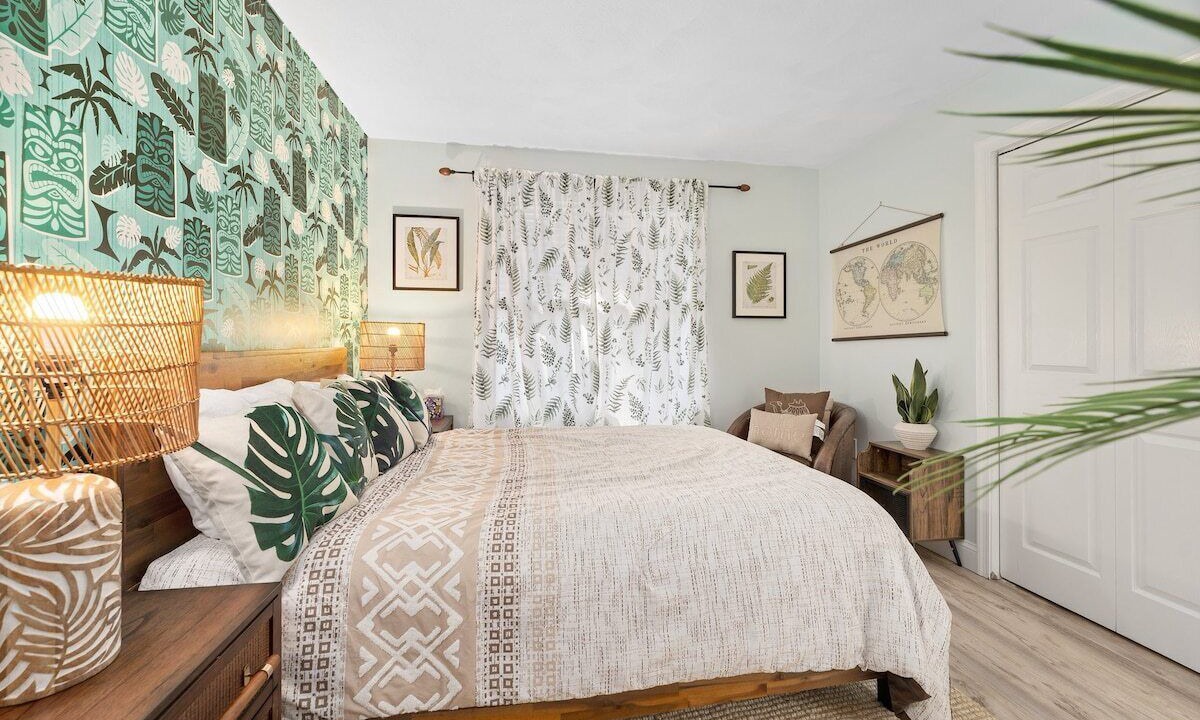 Photo of Bedroom in Saunderstown