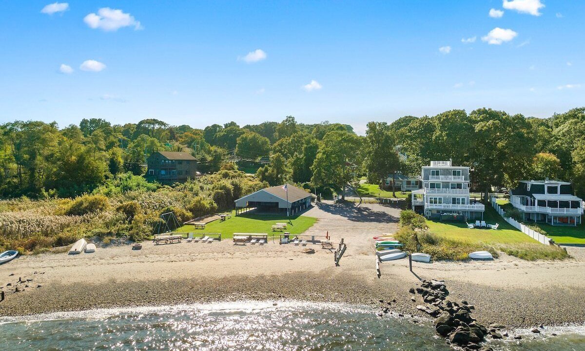 Photo of Others in Saunderstown