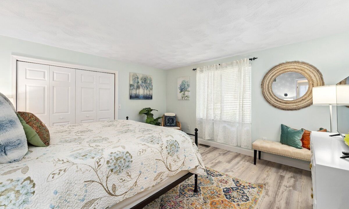 Photo of Bedroom in Saunderstown