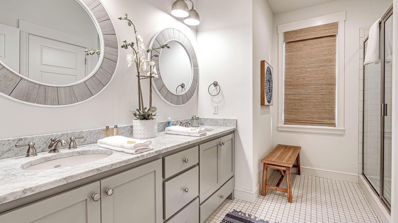 Photo of Bathroom in Eufaula
