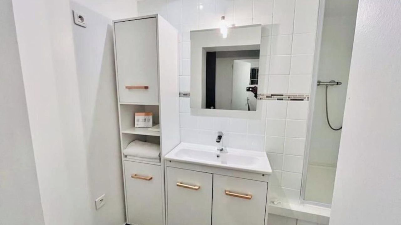 Photo of Bathroom in Dammartin-en-Goele