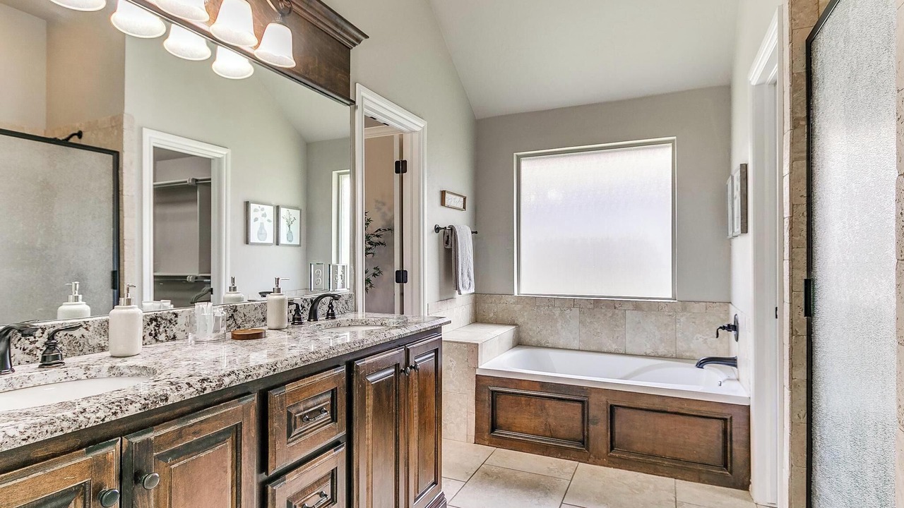 Photo of Bathroom in Yukon