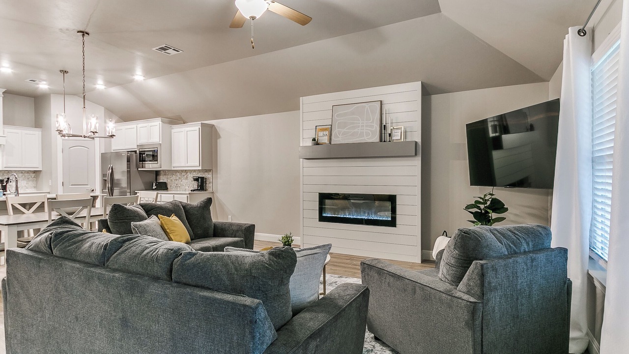 Photo of Livingroom in Yukon