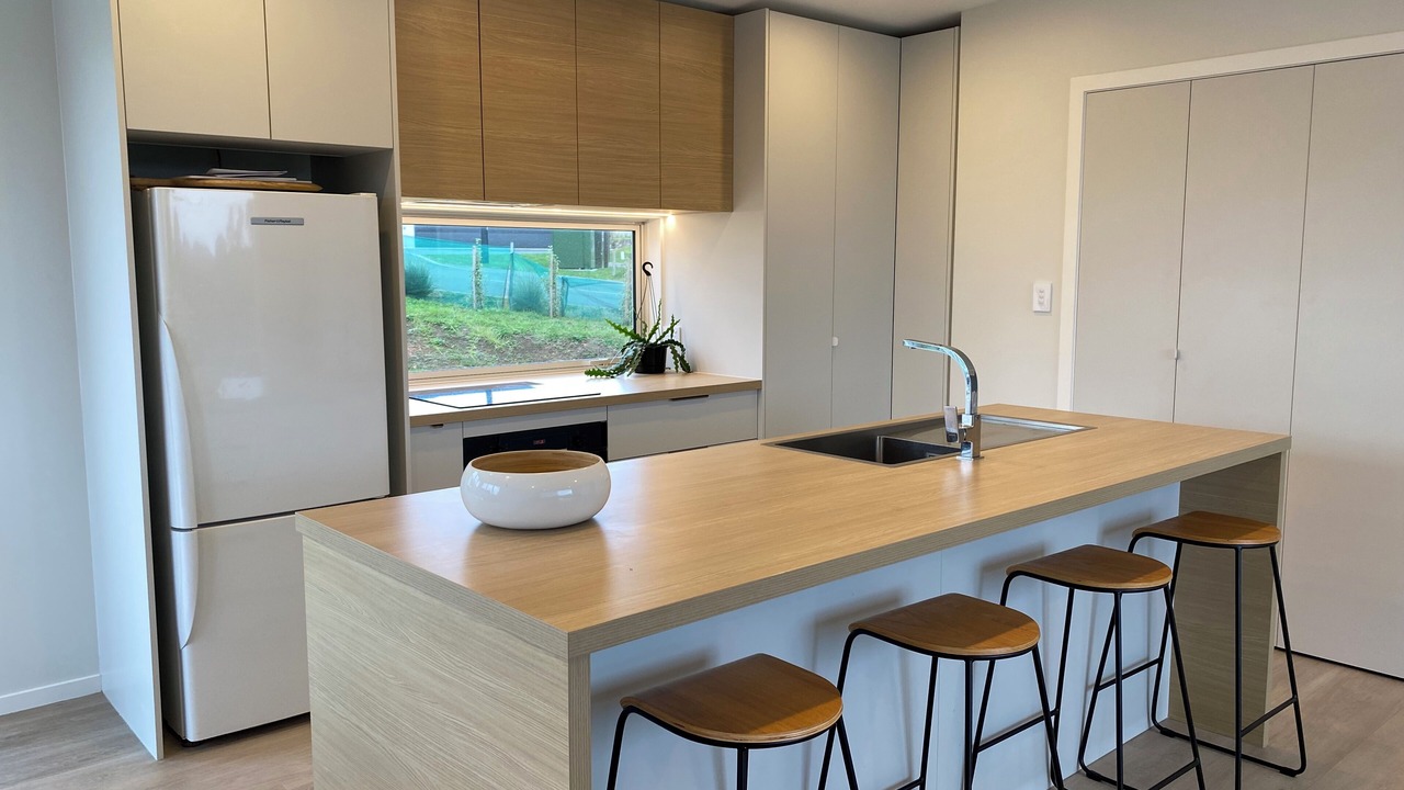 Photo of Others in Raglan