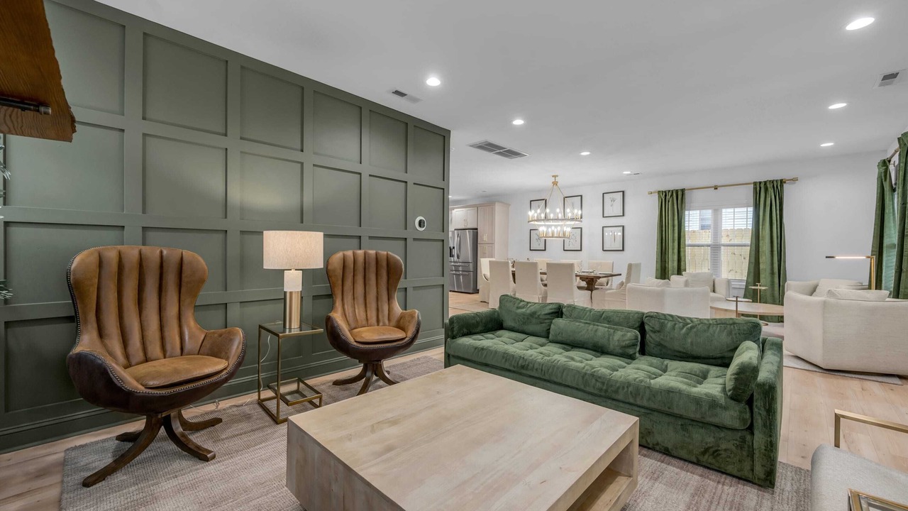 Photo of Livingroom in Lexington