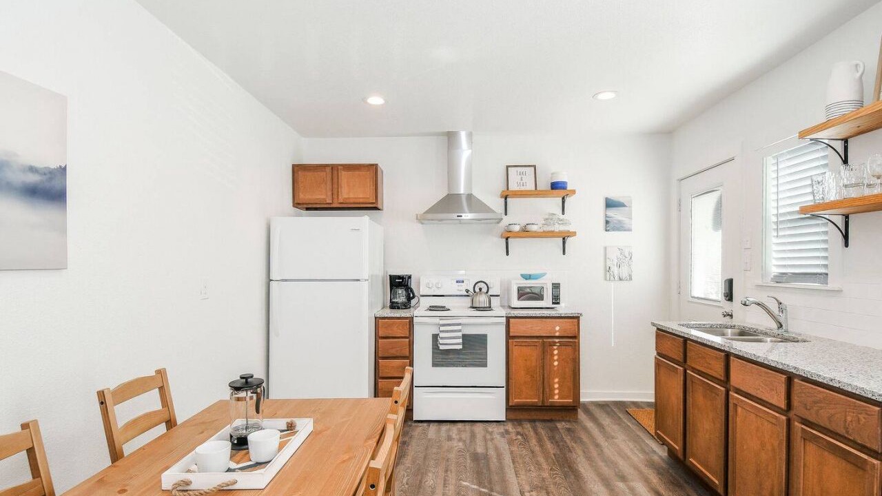 Photo of Kitchen in Austin Ave.