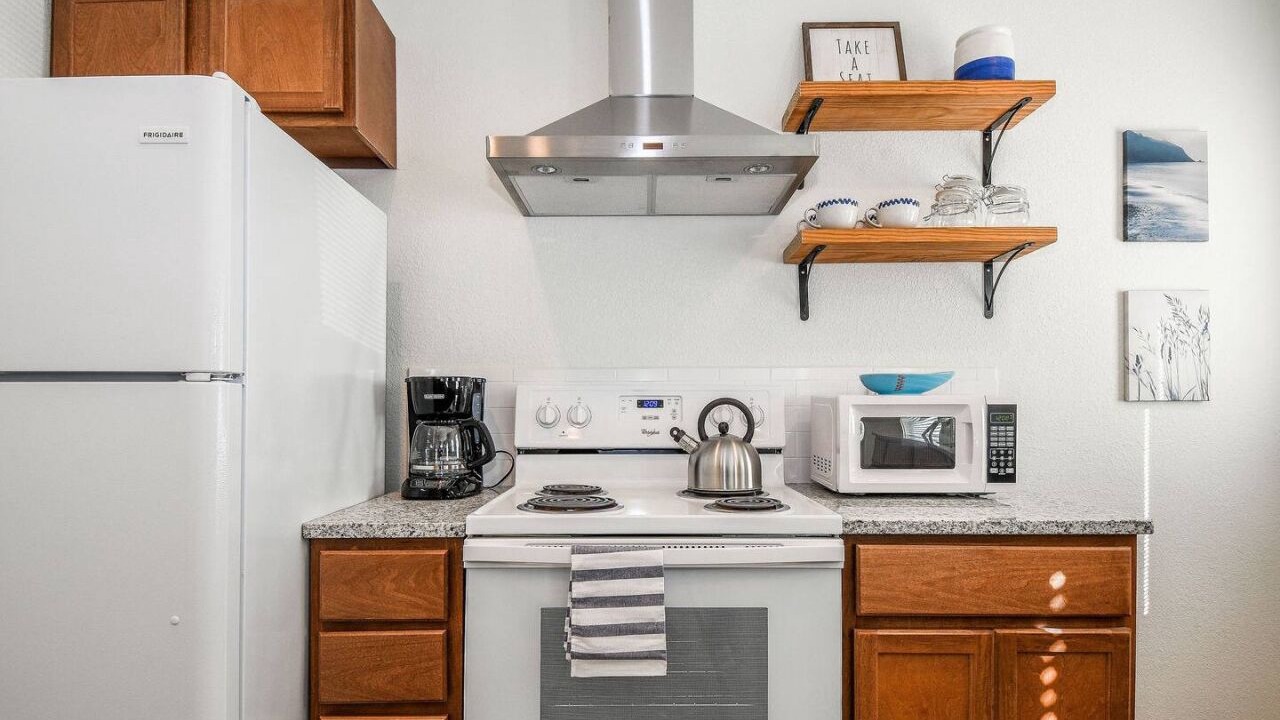 Photo of Kitchen in Austin Ave.