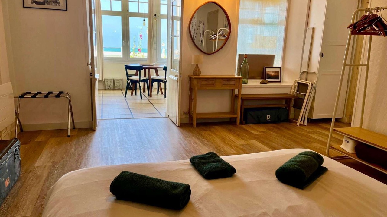 Photo of Bedroom in Arromanches-les-Bains