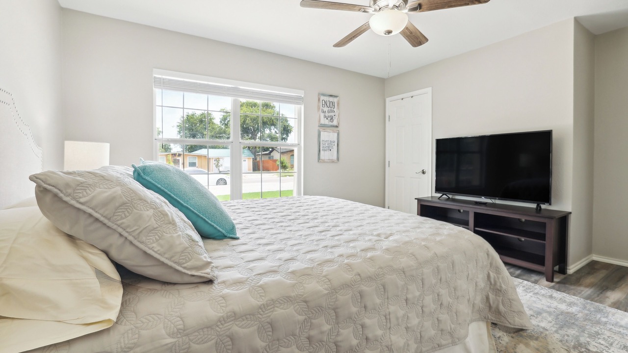 Photo of Bedroom in Shearer Hills - Ridgeview