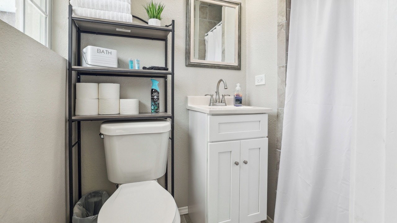 Photo of Bathroom in Shearer Hills - Ridgeview