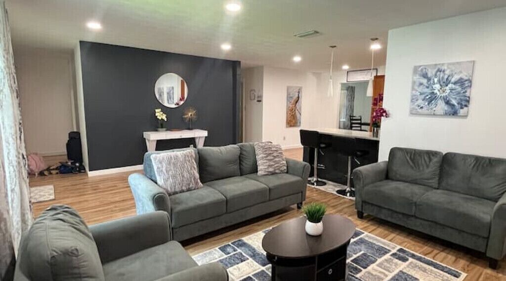Photo of Livingroom in Ocean Woods