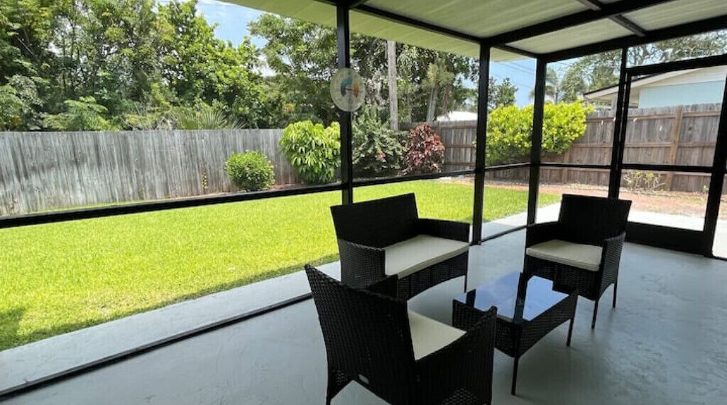 Photo of Patio Balcony in Ocean Woods