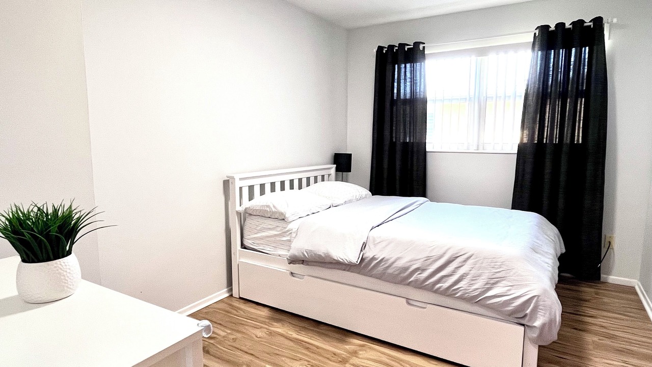 Photo of Bedroom in Ocean Woods