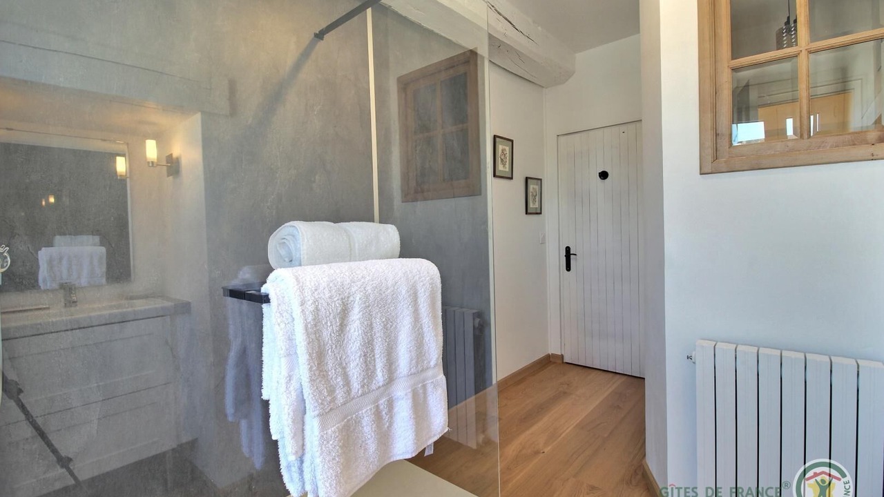 Photo of Bathroom in Plouaret