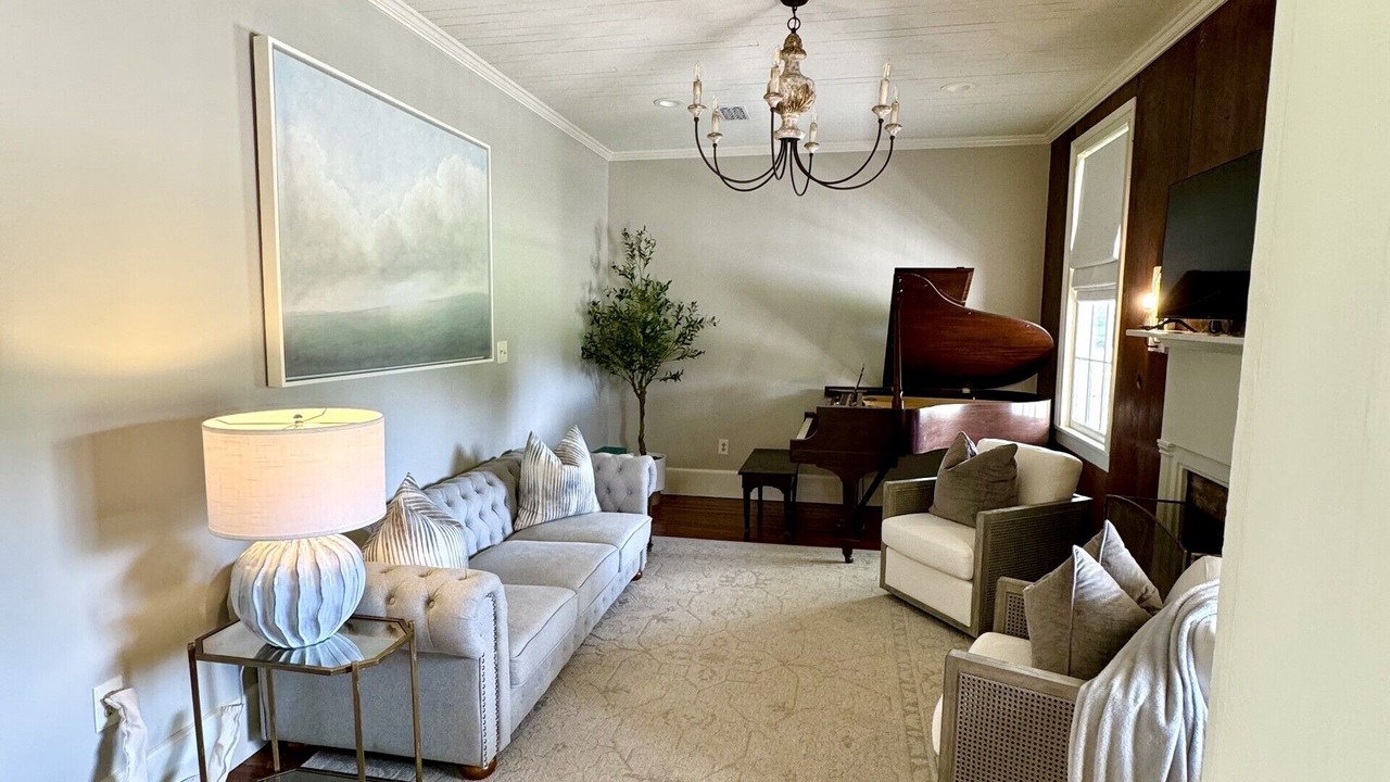 Photo of Livingroom in Marksville