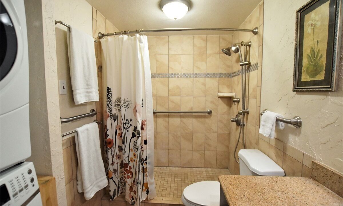 Photo of Bathroom in Waikoloa Village