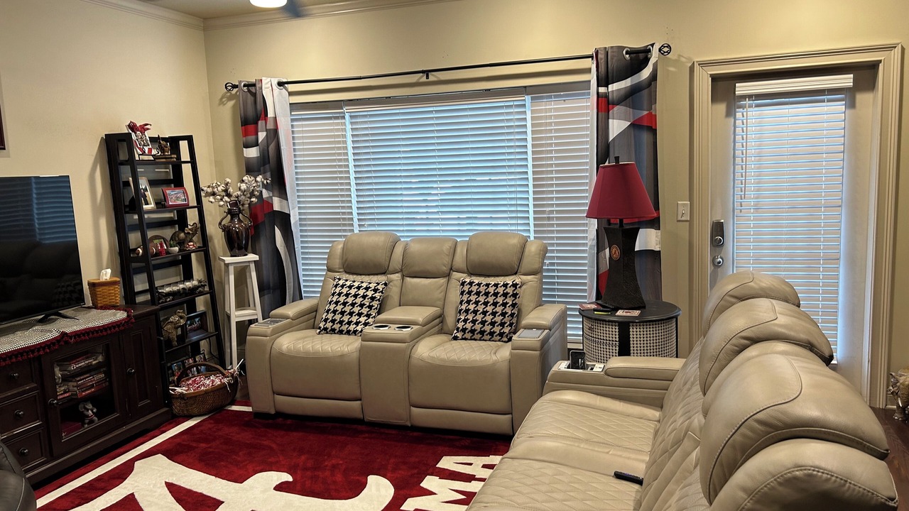Photo of Livingroom in Tuscaloosa