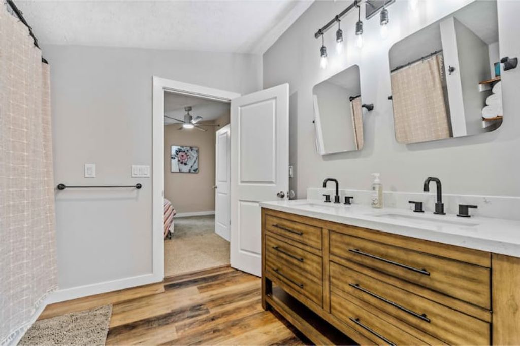 Photo of Bathroom in Cheat Lake