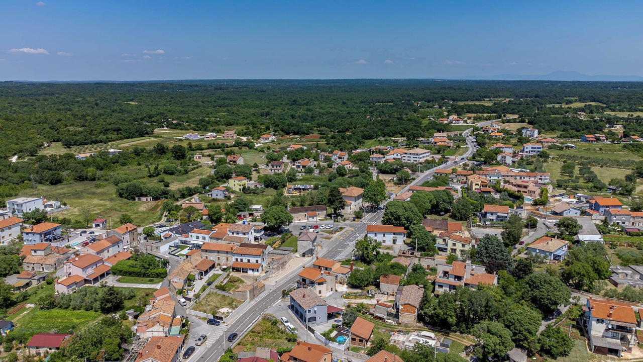 Photo of Outdoor in Loborika