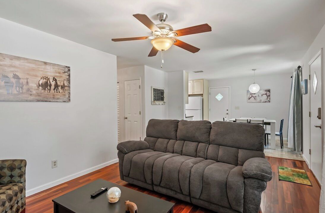 Photo of Livingroom in Tallahassee