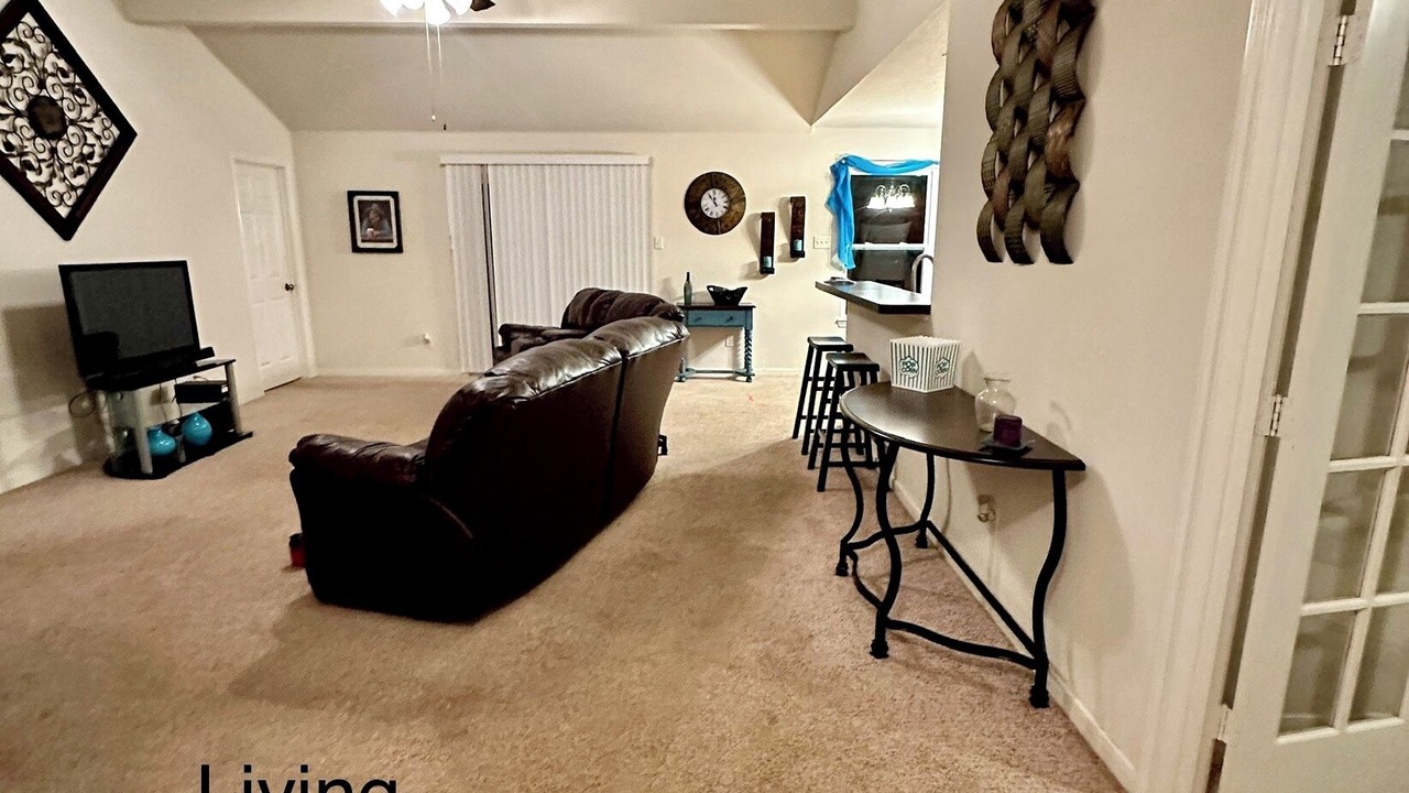 Photo of Livingroom in Mason