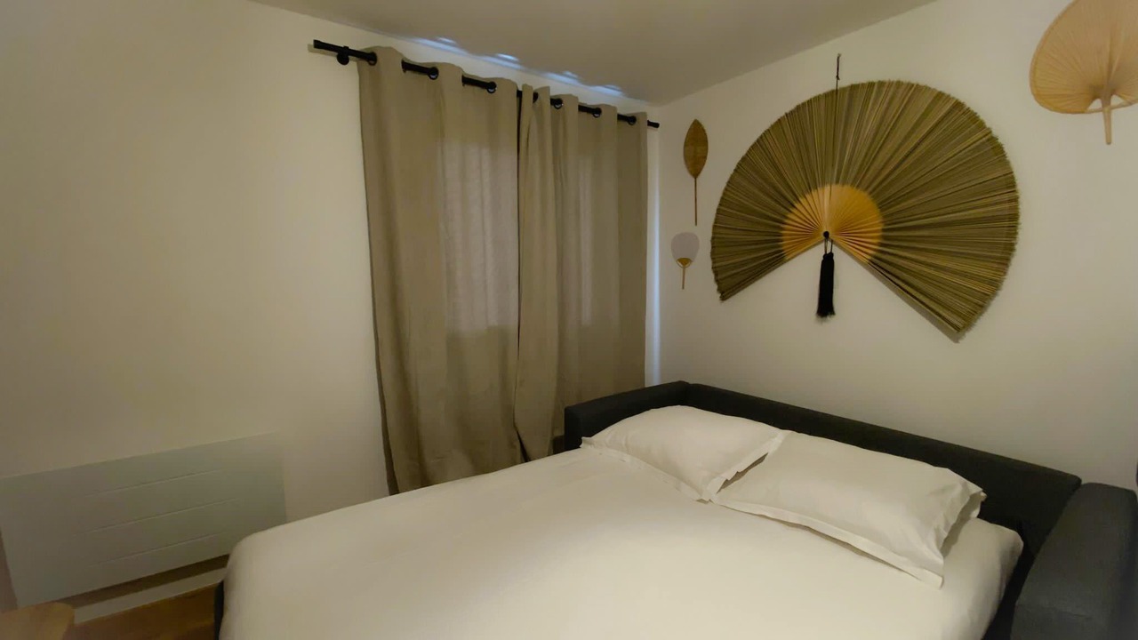 Photo of Bedroom in Port