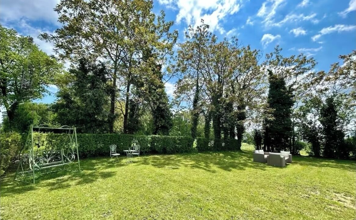 Photo of Outdoor in Livers-Cazelles