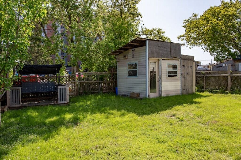Photo of Outdoor in Trenton