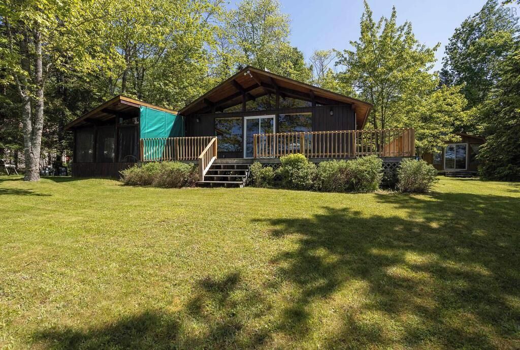 Photo of Outdoor in Shortts Lake