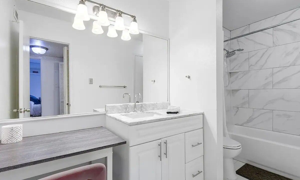 Photo of Bathroom in Parker Lane