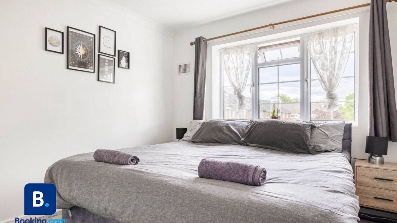 Photo of Bedroom in Epsom