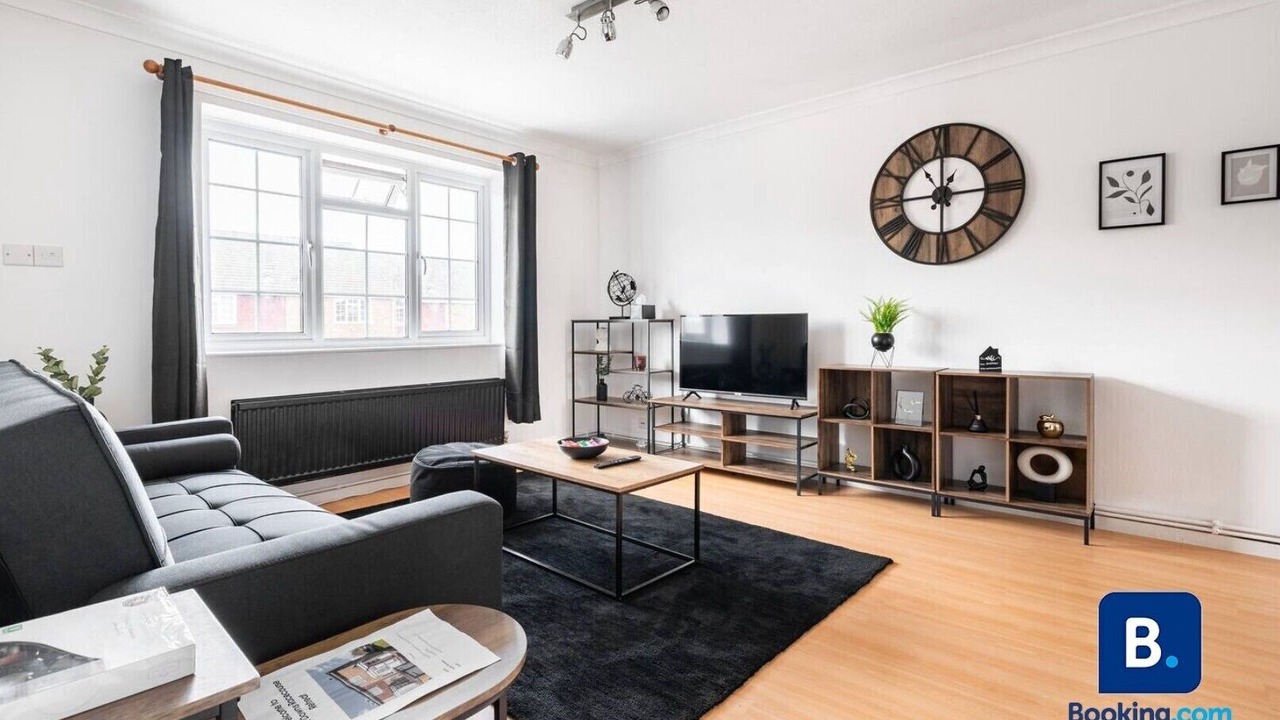 Photo of Livingroom in Epsom