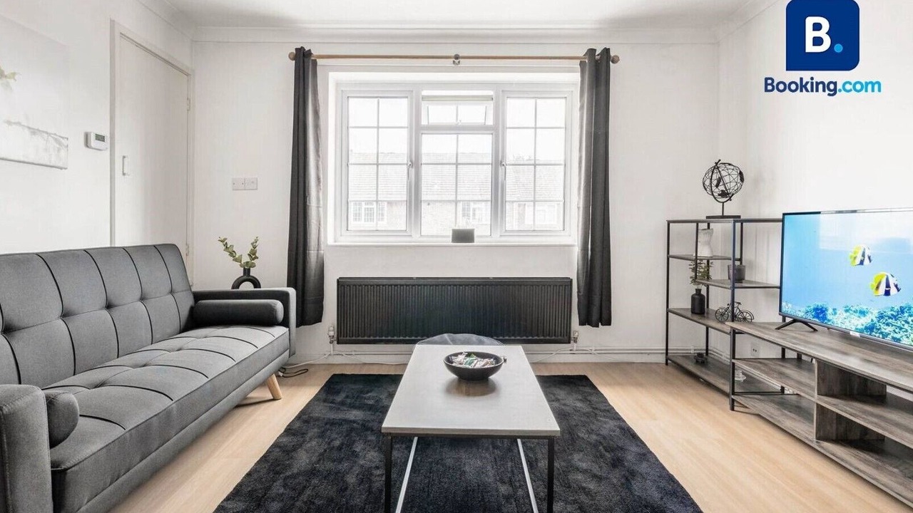 Photo of Livingroom in Epsom